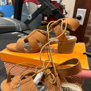 ANA NWT lace up sandals 8.5